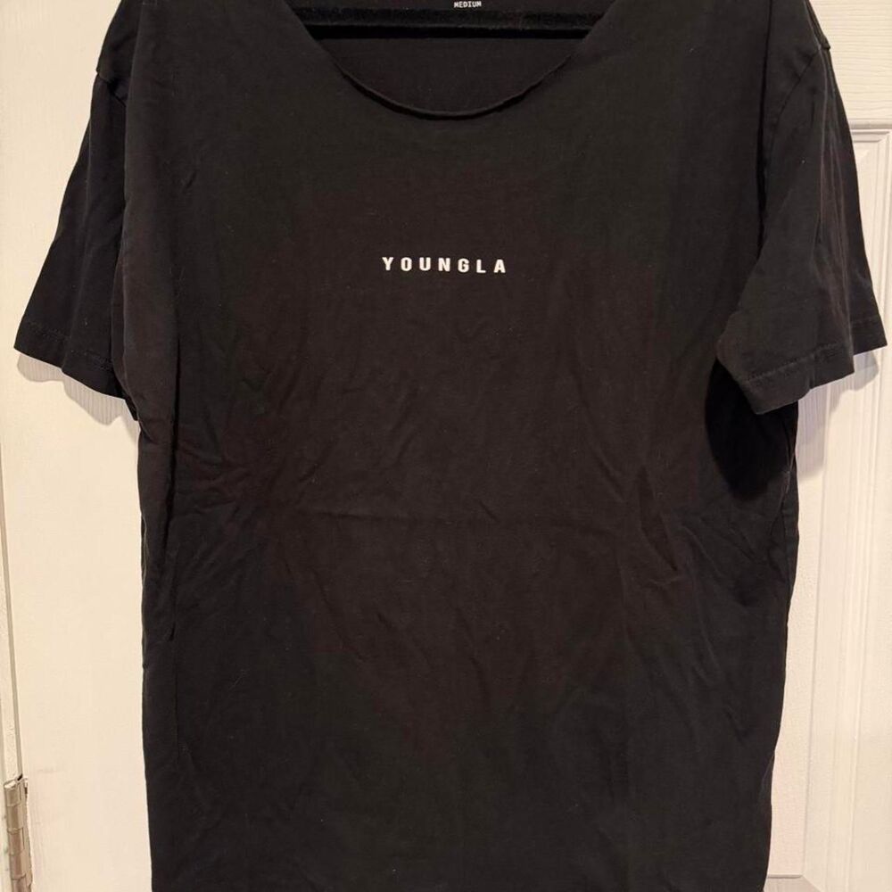 Youngla Men's Black and Grey T-shirt